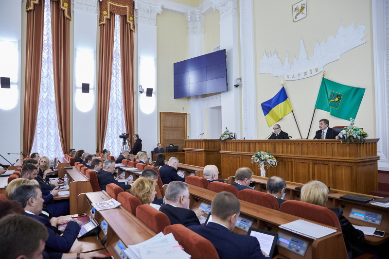 Геннадій Кернес: Місто вперше дає пільгу на проїзд в метро школярам (доповнено)