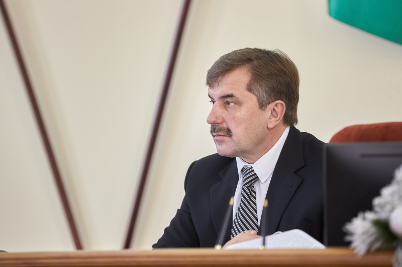 Геннадій Кернес: Місто вперше дає пільгу на проїзд в метро школярам (доповнено)