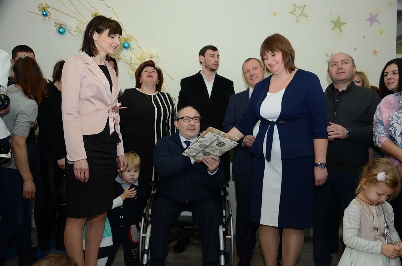 Геннадій Кернес відкрив дитячий садок на Баварії