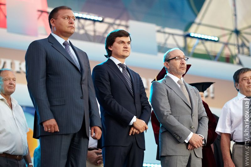Геннадій Кернес привітав першокурсників на майдані Свободи