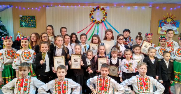 В Індустріальному районі пройшов конкурс творчих робіт «Україна - це я»