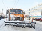 На вулицях міста сніг прибирають 90 одиниць техніки