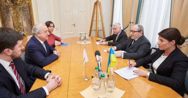 Геннадій Кернес зустрівся з главою ЄБРР в Україні Шевки Аджунером