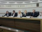 Швачки з усієї України привезли до Харкова колекції одягу для працівників театрів і музеїв