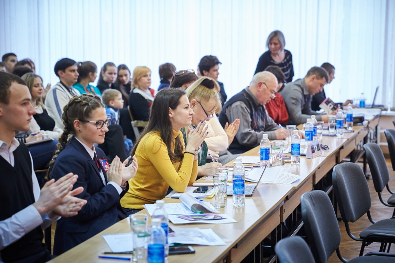 Харківські школярі змагаються за звання кращого учня року
