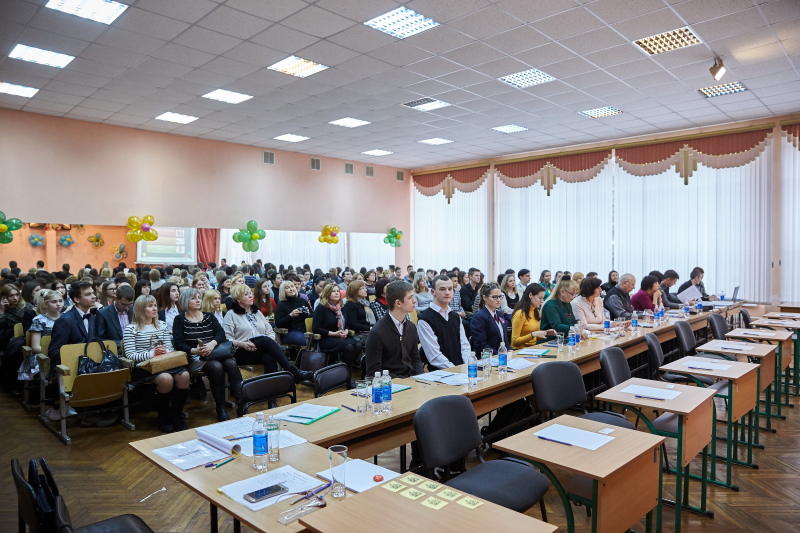 Харківські школярі змагаються за звання кращого учня року
