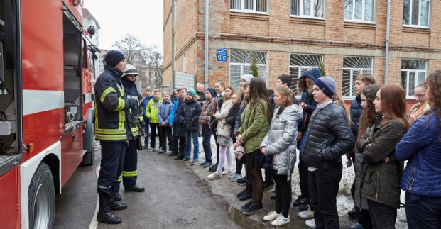 Для школярів провели урок протипожежної безпеки