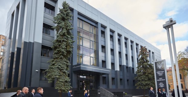 Адміністрації Київського району перешкоджають у роботі