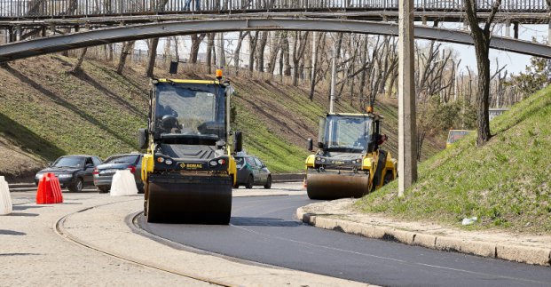 У Харкові триває ремонт доріг