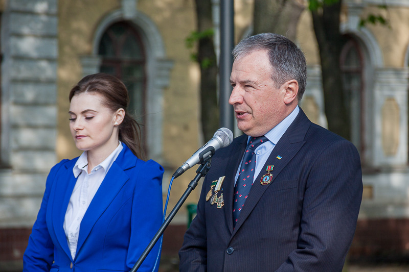 У сквері Пожежного поклали квіти