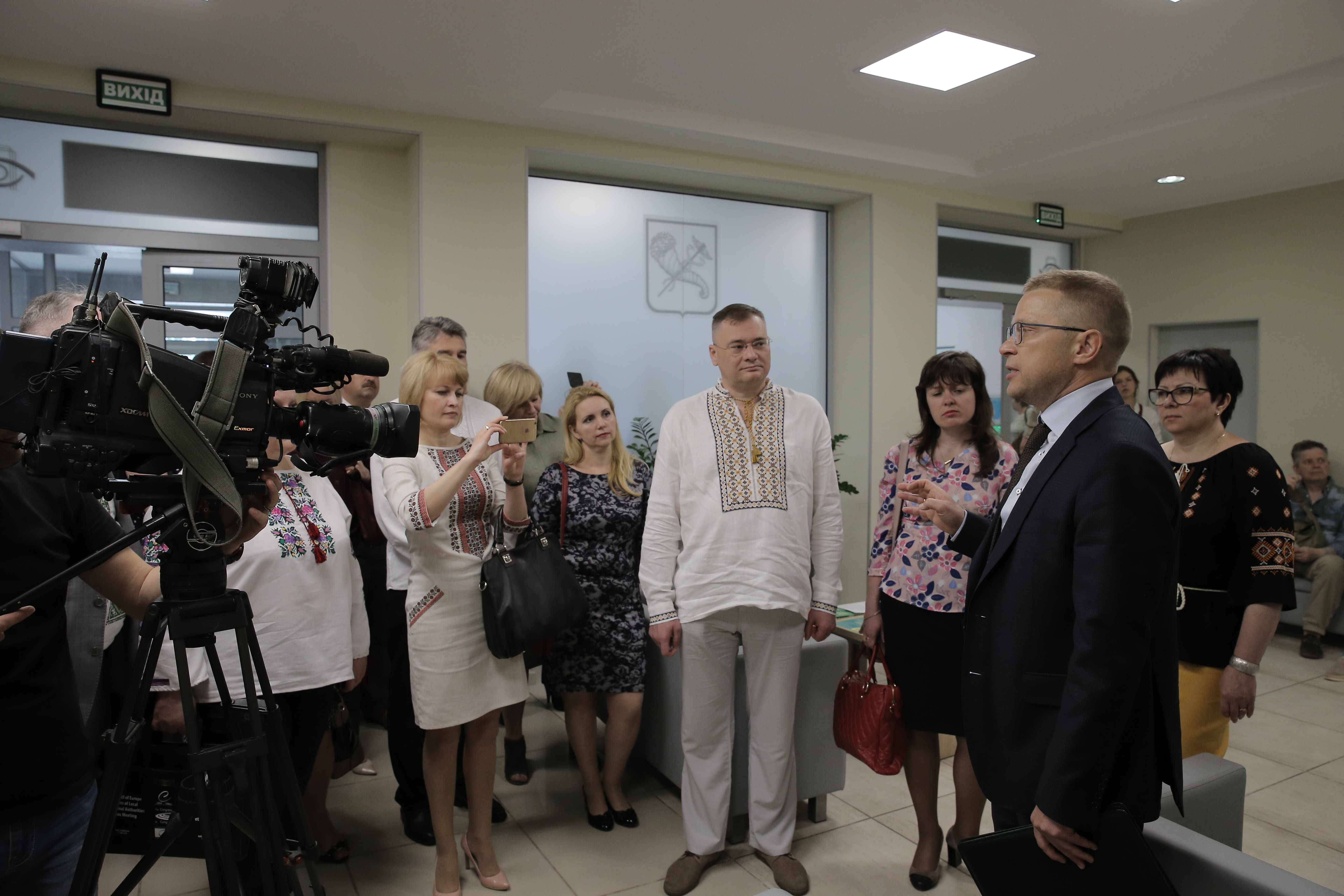 Представники Мінсоцполітики відвідали харківський «Прозорий офіс»