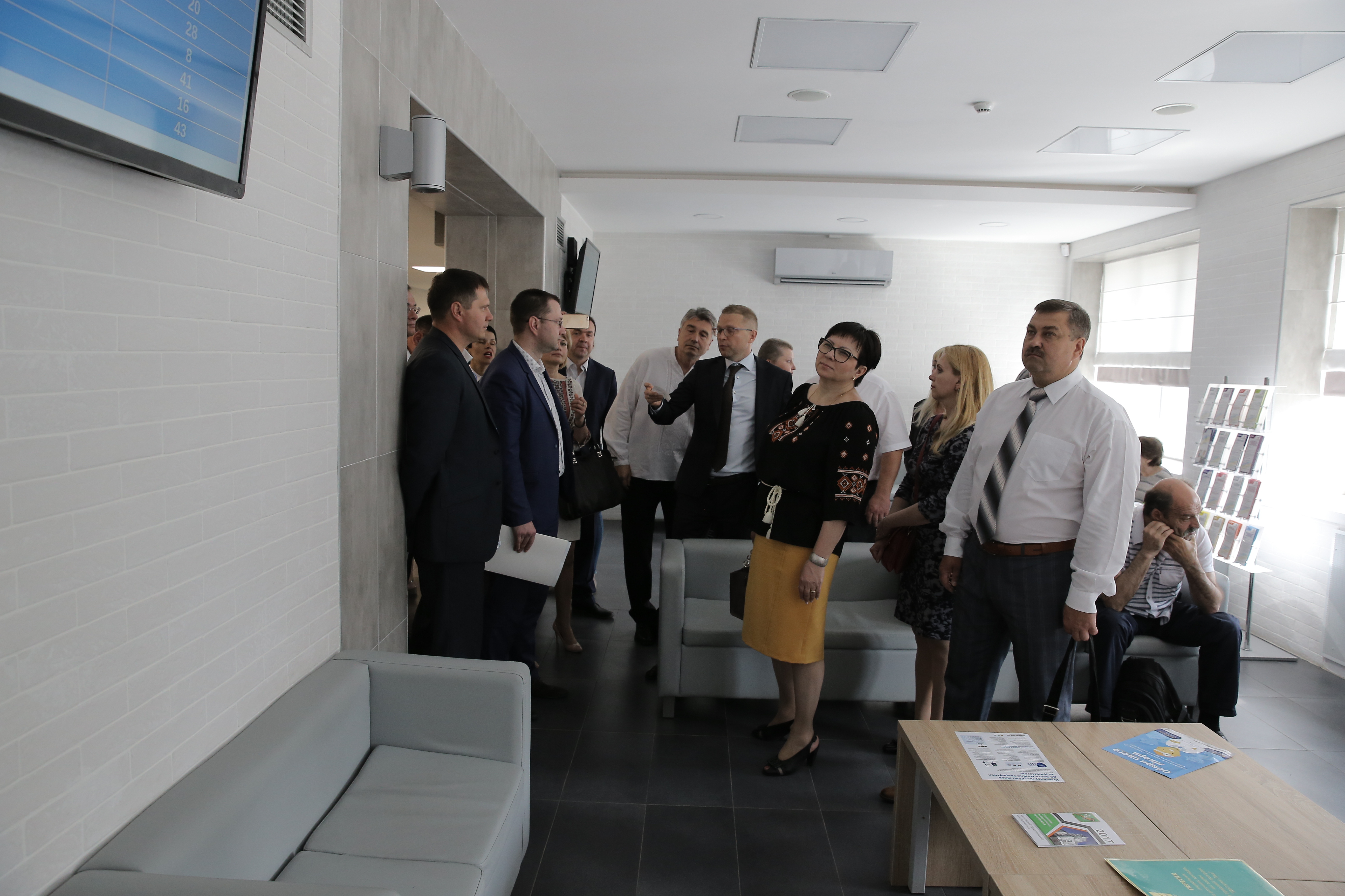 Представники Мінсоцполітики відвідали харківський «Прозорий офіс»
