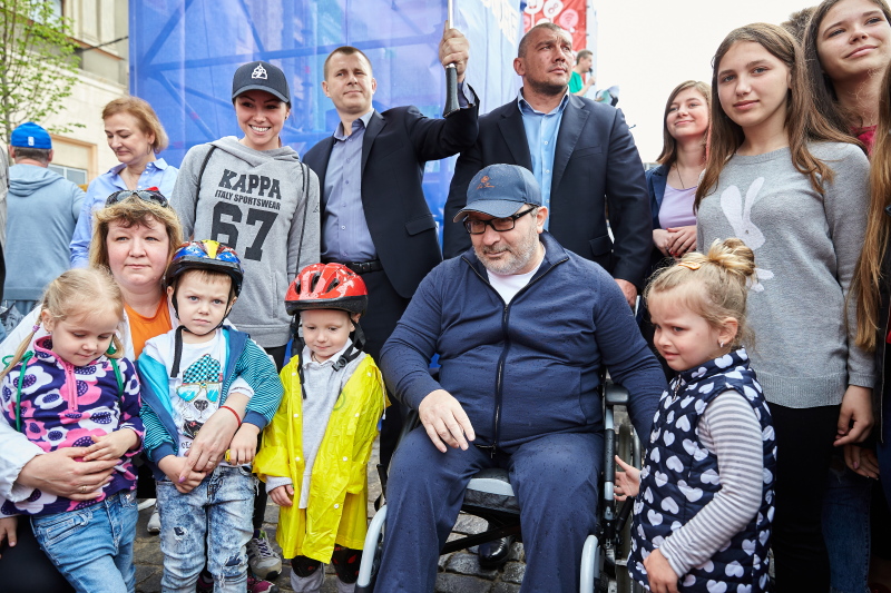 Геннадій Кернес відкрив харківський Велодень