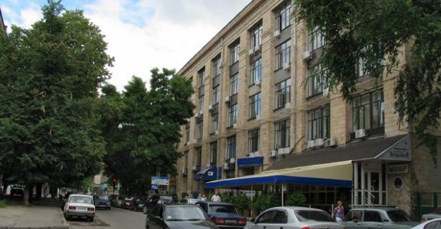 На вулиці Бакуліна заборонено рух транспорту