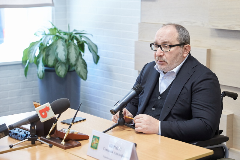 Геннадій Кернес провів прийом у Київському районі
