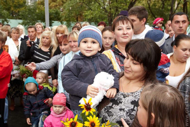 Геннадій Кернес узяв участь у відкритті нового дитсадка