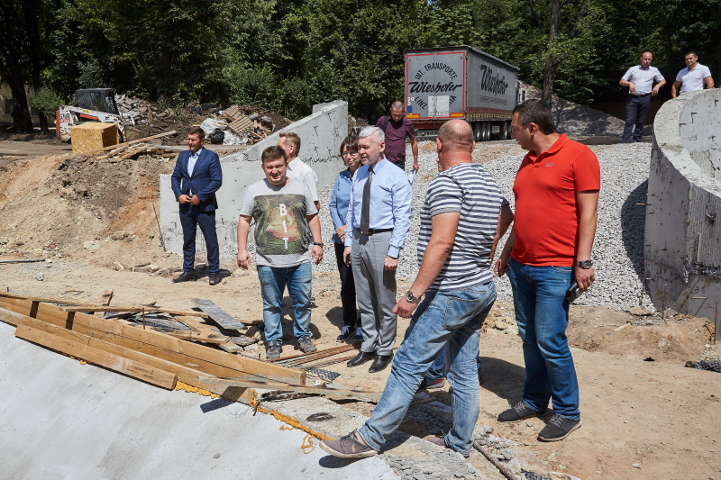 Реконструкція саду Шевченка йде повним ходом