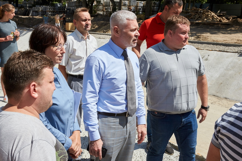 Реконструкція саду Шевченка йде повним ходом