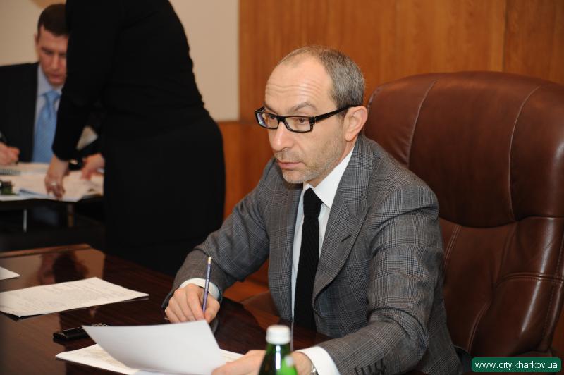 Харьковский городской голова Геннадий Кернес провел выездной личный прием граждан на заводе им. Малышева