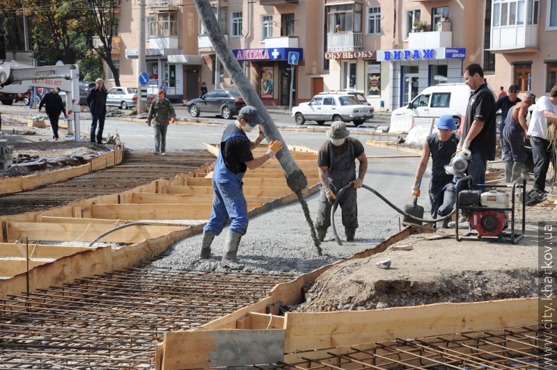 Трамвайний переїзд пл. Повстання - пр. Московський відкриють наприкінці вересня