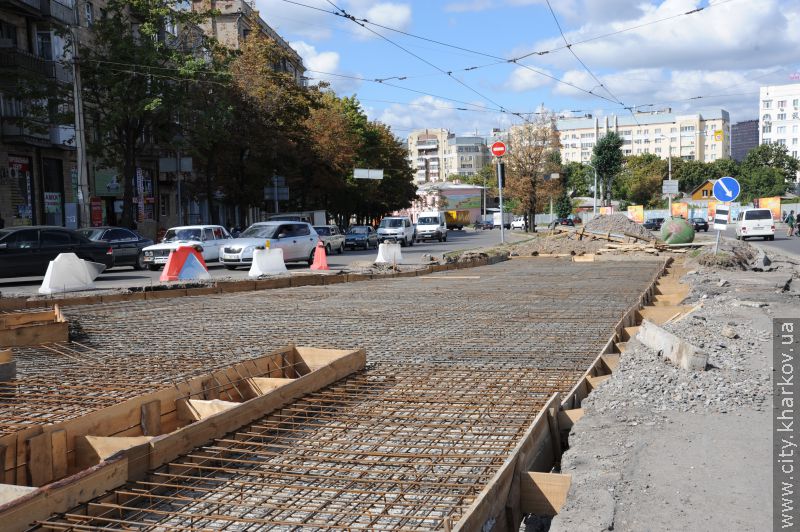 Трамвайний переїзд пл. Повстання - пр. Московський відкриють наприкінці вересня