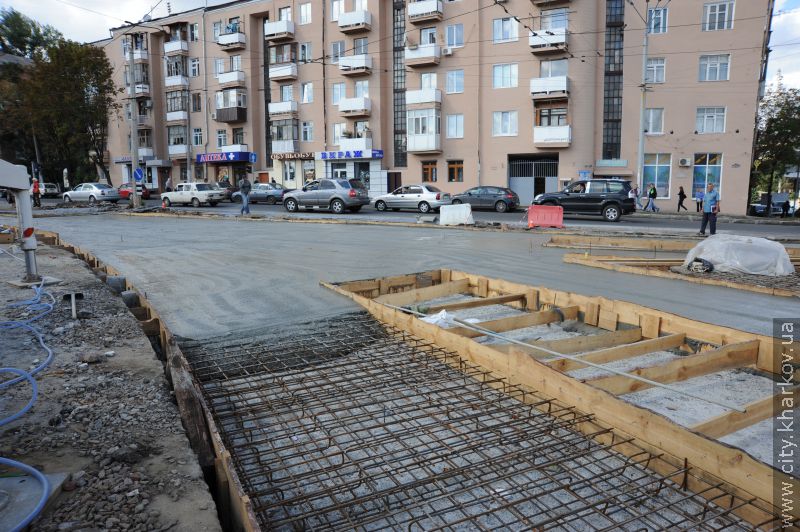Трамвайний переїзд пл. Повстання - пр. Московський відкриють наприкінці вересня