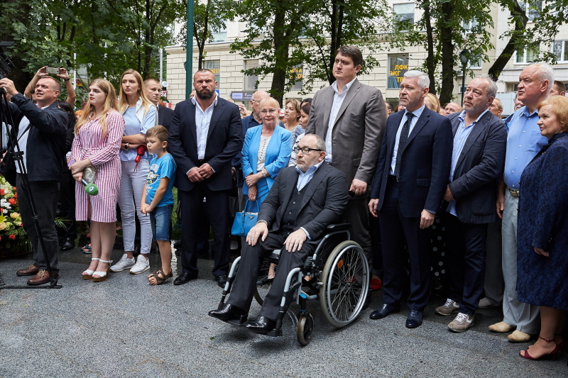 У Харкові відкрили пам'ятник Людмилі Гурченко
