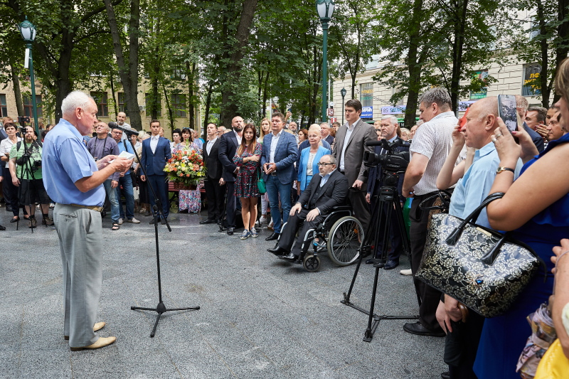 У Харкові відкрили пам'ятник Людмилі Гурченко