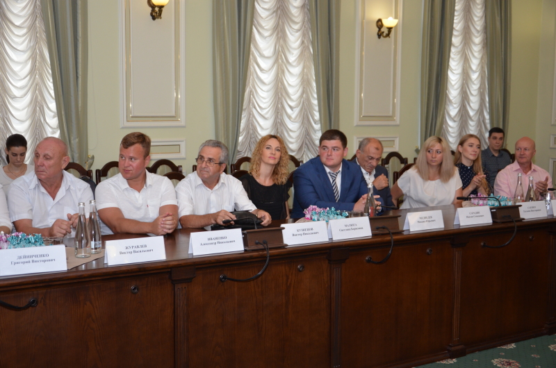 У міськраді привітали працівників торгівлі