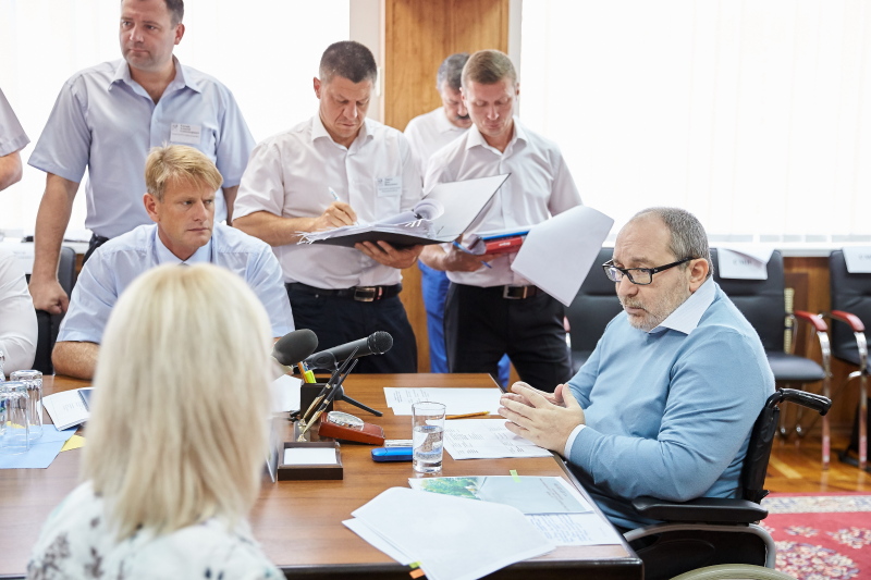 Геннадій Кернес провів прийом на «Турбоатомі»