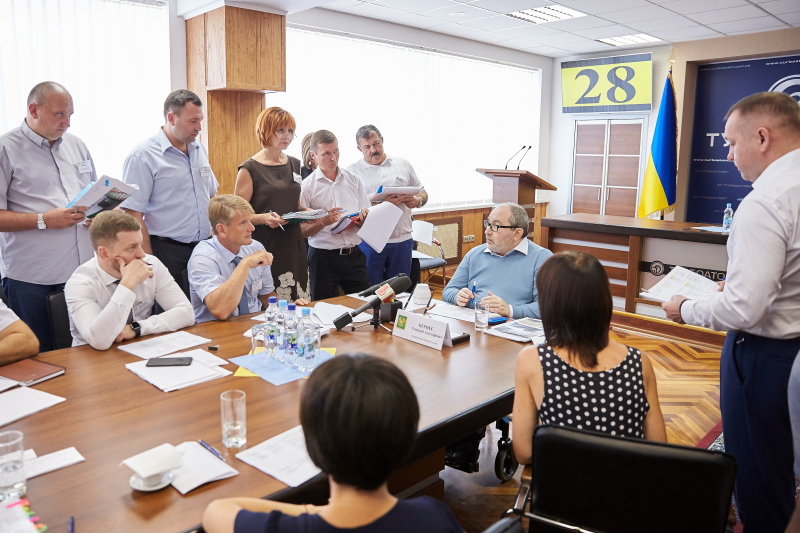 Геннадій Кернес провів прийом на «Турбоатомі»