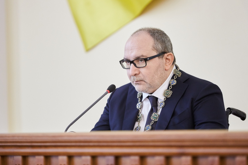 Геннадій Кернес вручив харків'янам знаки почесних громадян