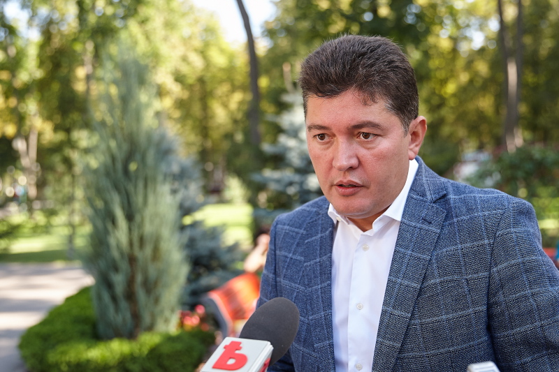 У Харкові дітям пільгових категорій подарували шкільні ранці