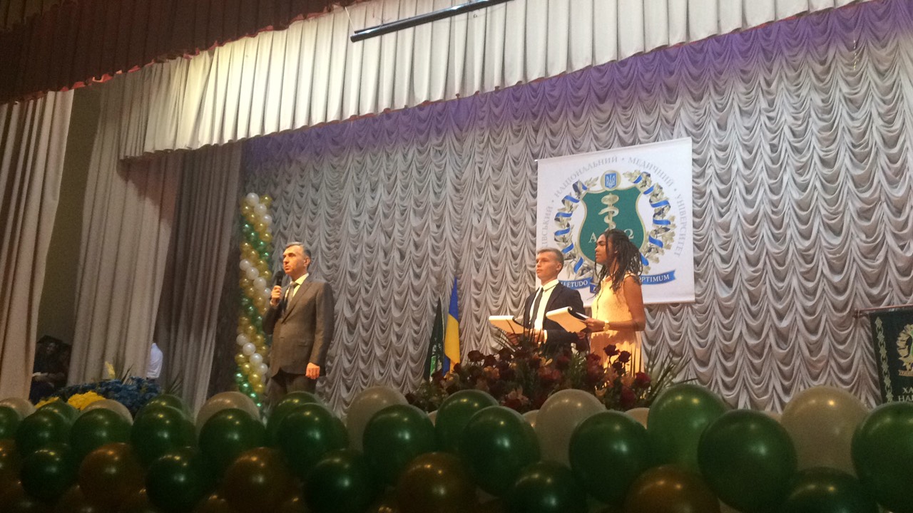 У медуніверситеті першокурсників посвятили в студенти