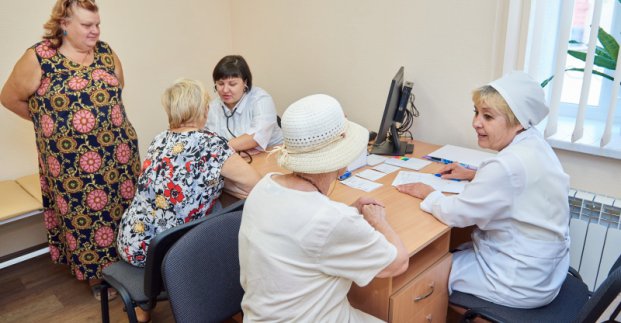На Новоселівці та в П'ятихатках відкрили амбулаторії