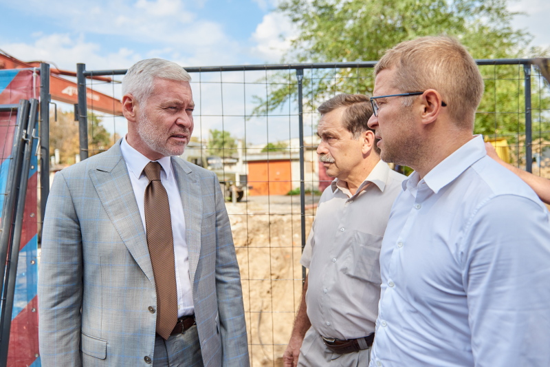 У Харкові міняють великі теплові магістралі