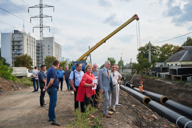 У Харкові міняють великі теплові магістралі
