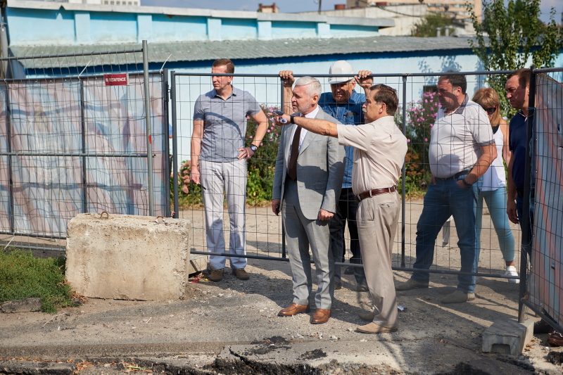 У Харкові міняють великі теплові магістралі