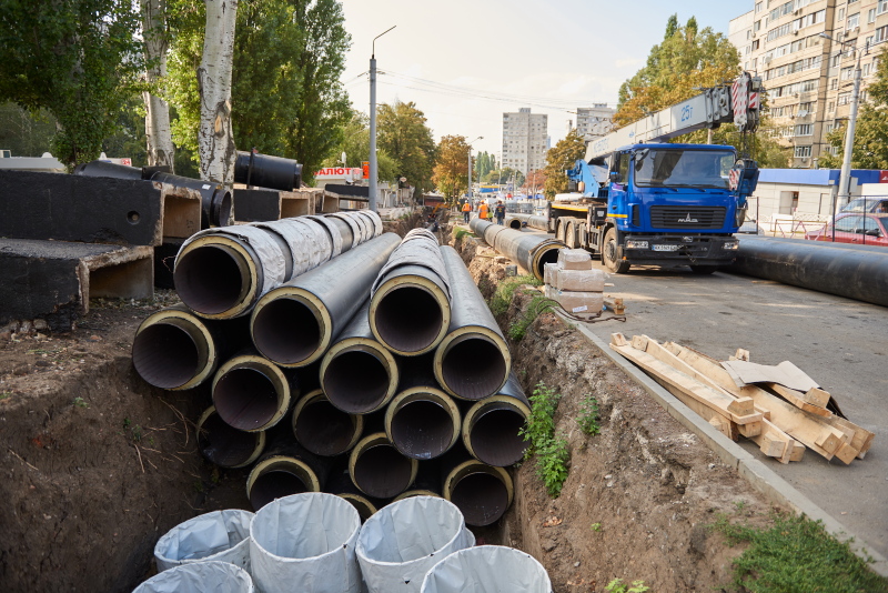 У Харкові міняють великі теплові магістралі