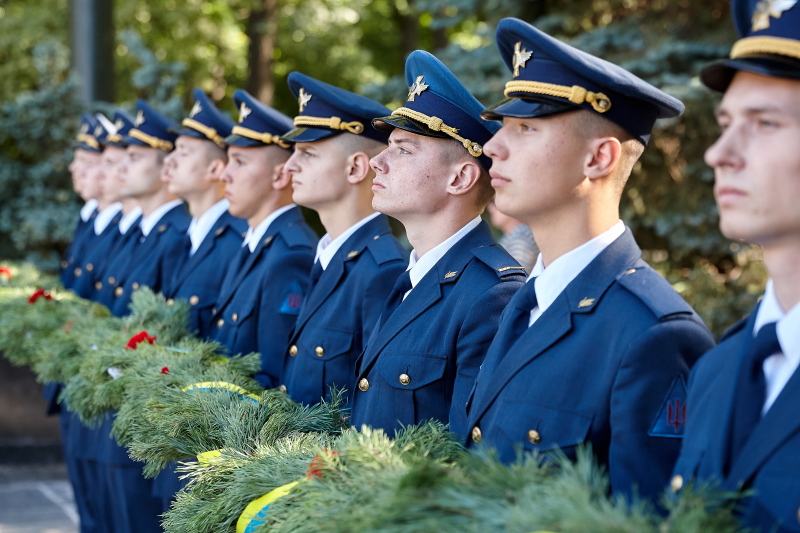 На Меморіалі Слави вшанували пам'ять визволителів Харківської області