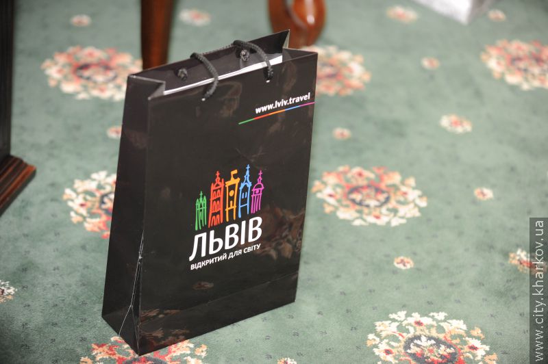 У Харківській міськраді відбулася зустріч з делегацією зі Львова