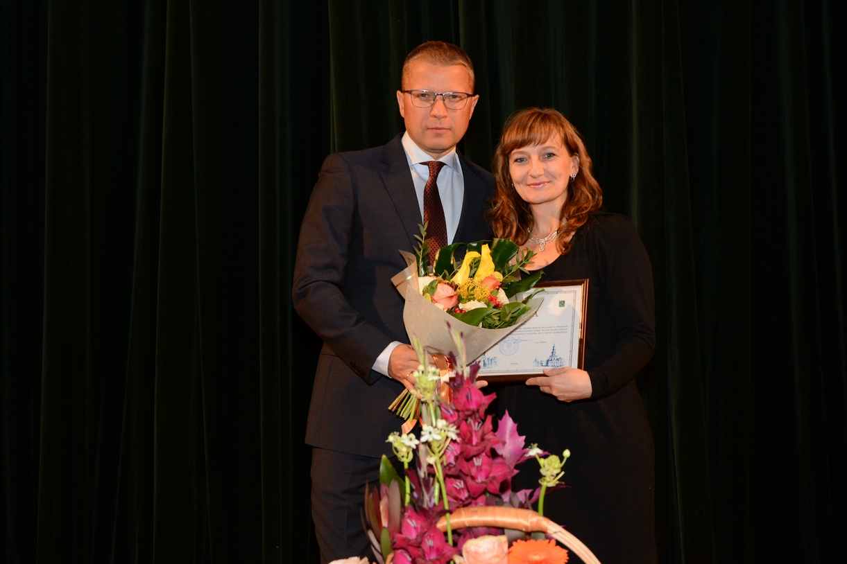 У Шевченківському районі нагородили кращих вчителів