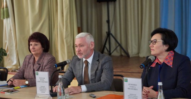 Ігор Терехов зустрівся з батьками школярів Індустріального району