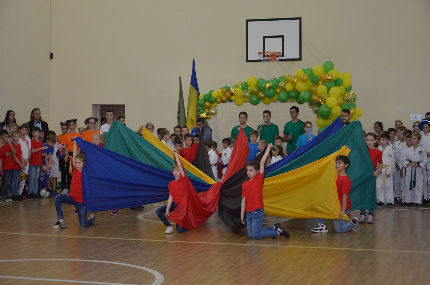 У харківському ліцеї відкрили культурно-спортивний комплекс