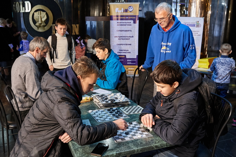 У Харкові проходять фестиваль інтелектуальних видів спорту та чемпіонат України з гри Го