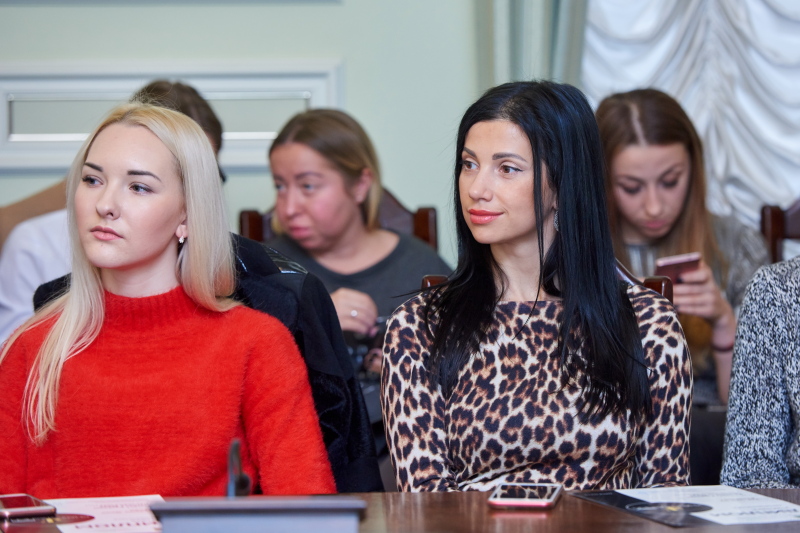 У міськраді нагородили учасників і партнерів «Kharkiv Fashion Business Days»