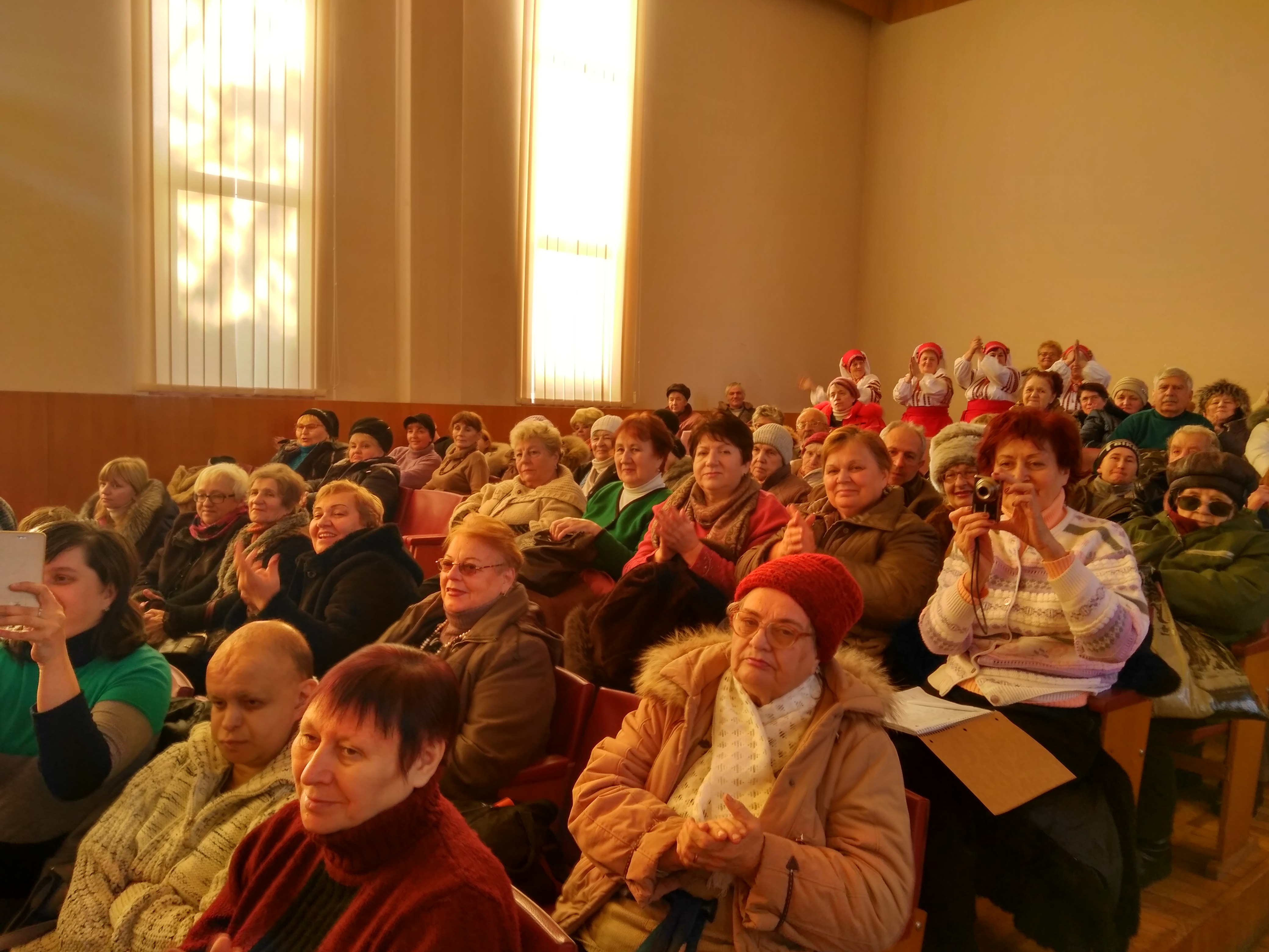 В Індустріальному районі пройшов концерт для людей з обмеженими можливостями