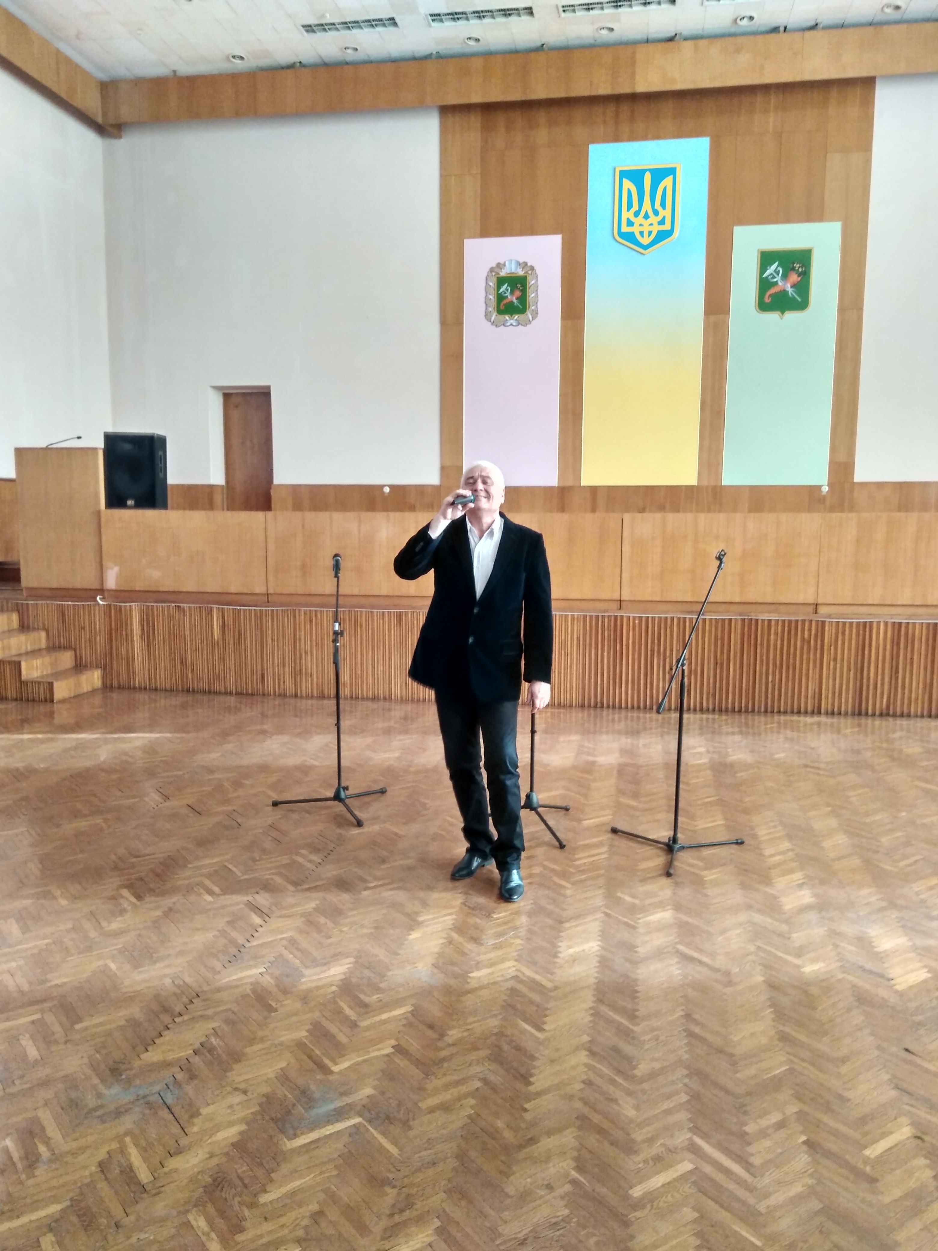 В Індустріальному районі пройшов концерт для людей з обмеженими можливостями