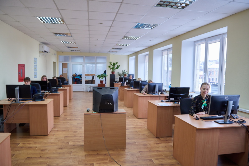 У кол-центрі з питань соціальних і адмінпослуг прийняли 360 тисяч дзвінків