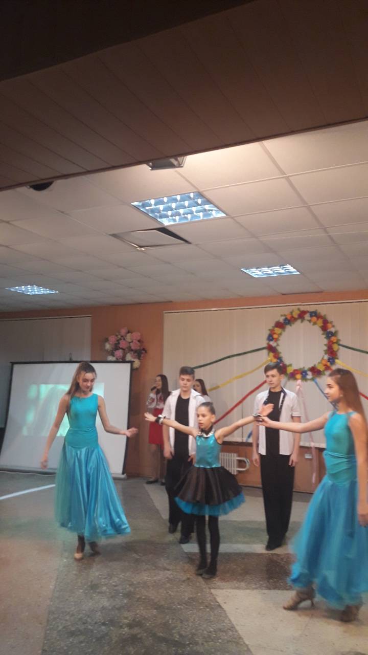У школах Індустріального району відбувся творчий конкурс